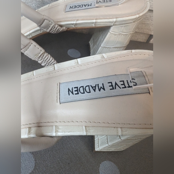 NWT Steve Madden Lilah Strappy Double Band White Croc Heeled Sandals Size 10 - Picture 5 of 6